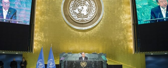 Photo: Secretary-General Ban Ki-moon speaks at a 21 September event for the Paris Agreement on Climate Change.