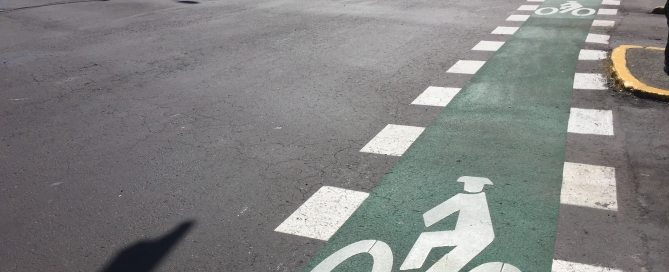 Photo: A bike lane in Quito, Ecuador.