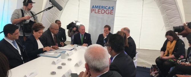 Photo: UNFCCC chief Patricia Espinosa meets with Fiji Prime Minister Frank Bainamarama, UN Special Envoy for Climate and Cities Michael Bloomberg, and other officials on Saturday at COP23.