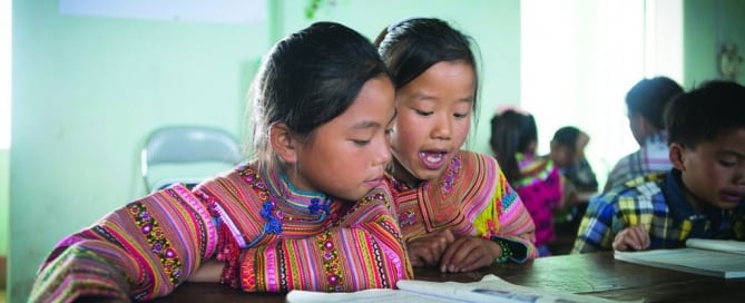 Niñas en quinto grado de primaria. Foto: Tuan Nguyen/Informe UNESCO