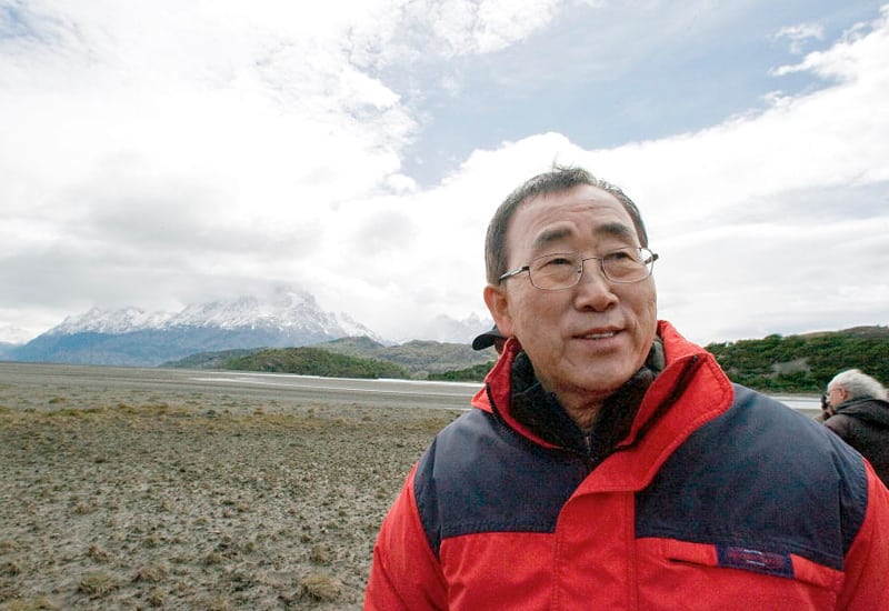 Noviembre de 2007, Torres del Paine (Chile): En noviembre de 2007, el Sr. Ban Ki-moon, Secretario General de las Naciones Unidas, viajó a Torres Del Paine (Chile) y a la Isla Rey Jorge (Antártida) para presenciar los efectos del cambio climático.