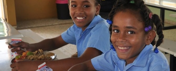 Estudiantes en una escuela de República Dominicana. Foto: @faodominicana.