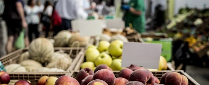 Los productos rurales pueden aumentar la nutrición urbana. Foto: FAO