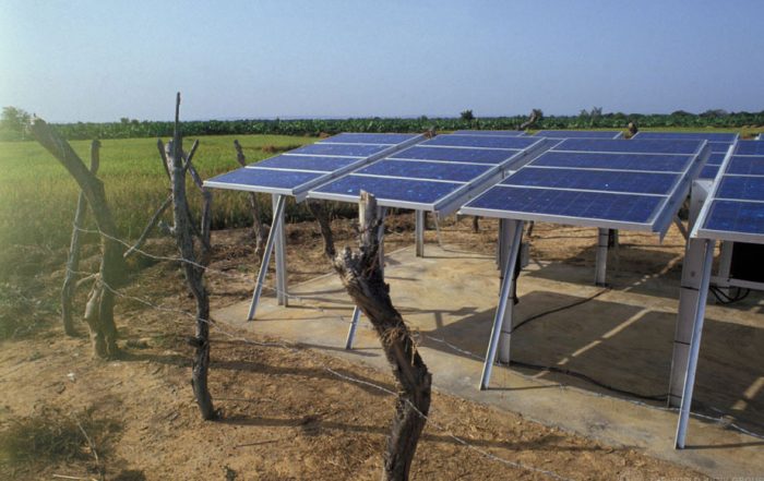 Las energías renovables son un valor fundamental en la lucha contra el hambre y el cambio climático. Foto: Banco Mundial/Curt Carnemark