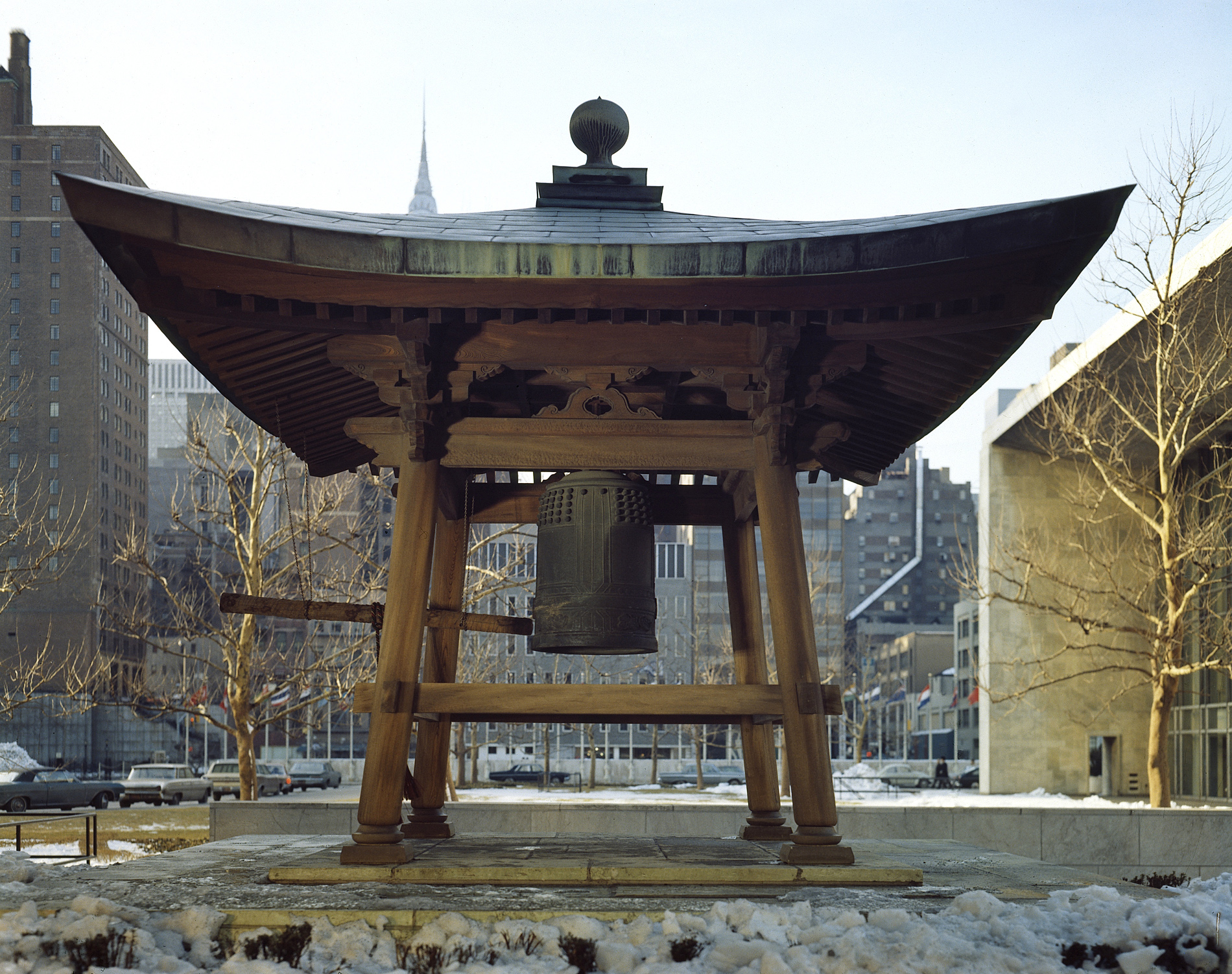 The Japanese Peace Bell and Garden, UNNY002G, 1954, UN Association of Japan