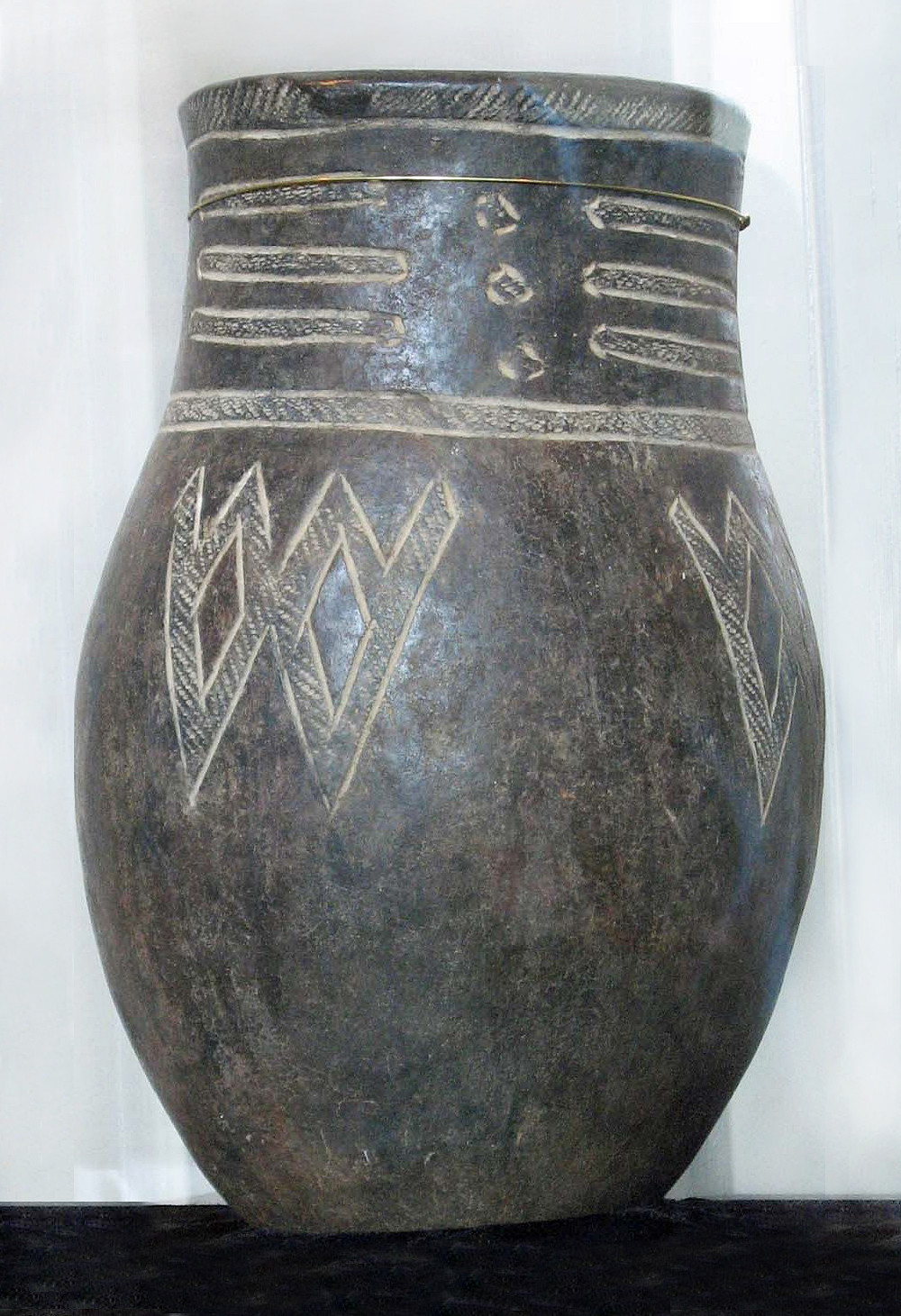 Black Pot, UNNY245G, 2000, Sudan