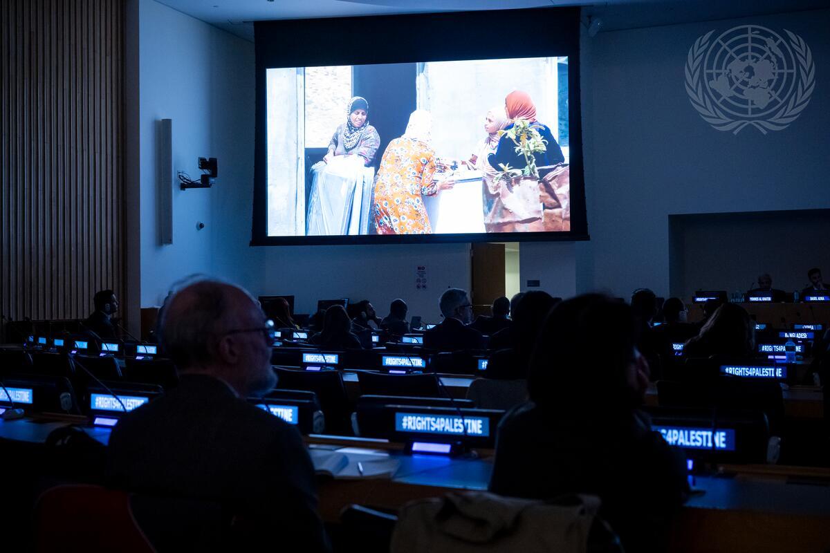 UN71092587 A view the 422nd meeting of the Committee on Exercise of Inalienable Rights of Palestinian People.