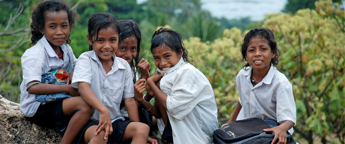 东帝汶圣保罗的在校女童。世界银行图片/Gabriela-Leite Soares