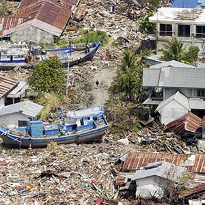 印度尼西亚海岸遭受破坏