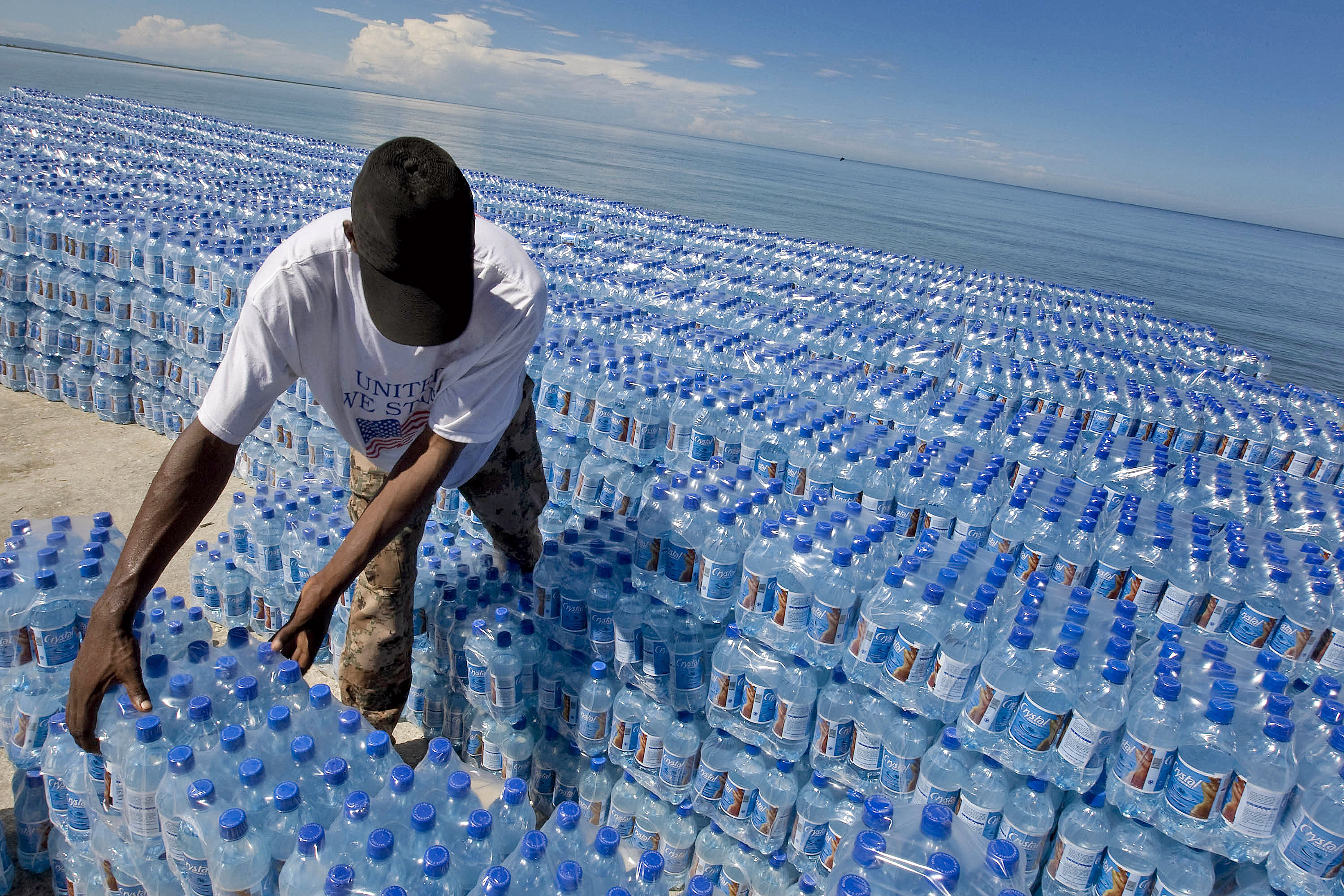 Питьевая страна. Дефицит пресной воды. Дефицит питьевой воды. Питьевая вода в Африке.